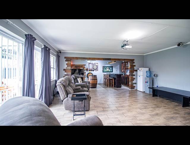 4 BEDROOM HOUSE FOR SALE IN VERWOERDPARK